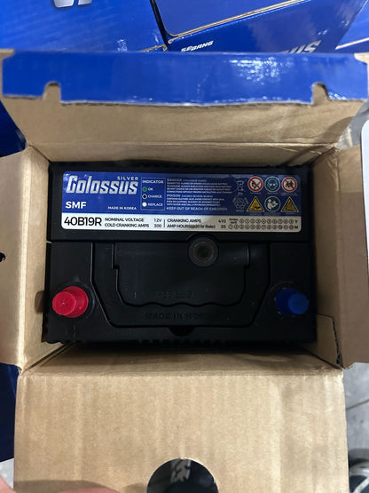 Batería COLOSSUS SMF 40B19R COLOS. 35 300CCA. Sellada libre de mantención.